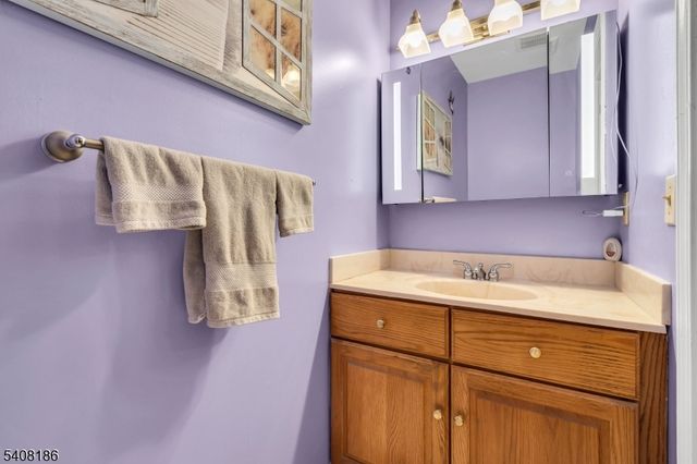 800 Kenneth Ave, South Plainfield Boro, NJ 07080