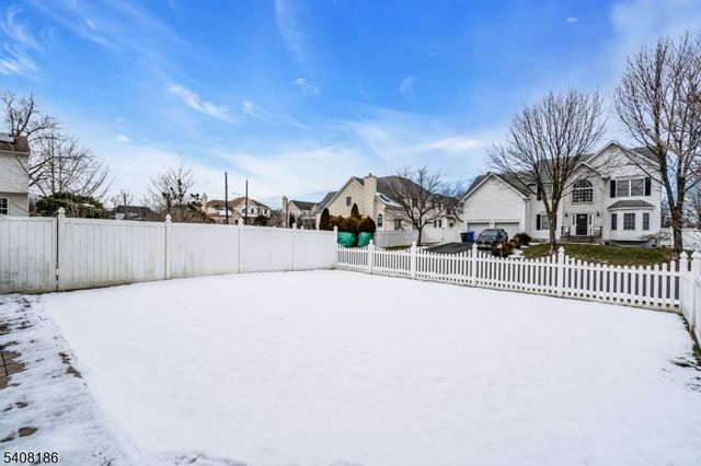 800 Kenneth Ave, South Plainfield Boro, NJ 07080