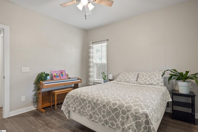 8 Blackfoot Road, Greenville, SC 29607