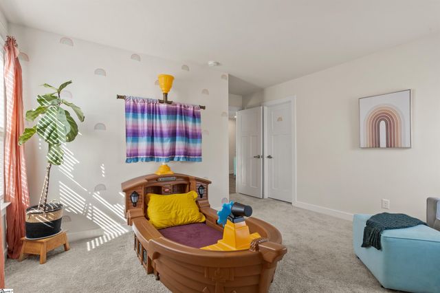 8 Blackfoot Road, Greenville, SC 29607