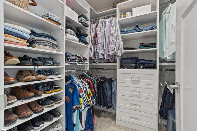 8 Blackfoot Road, Greenville, SC 29607