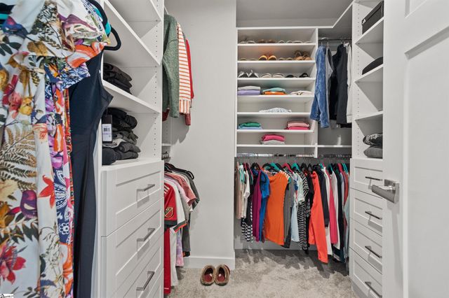 8 Blackfoot Road, Greenville, SC 29607