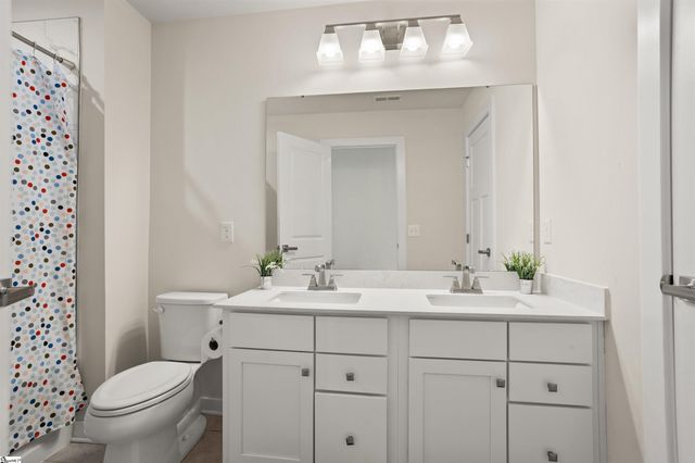 8 Blackfoot Road, Greenville, SC 29607