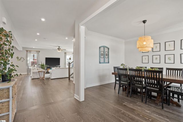 8 Blackfoot Road, Greenville, SC 29607