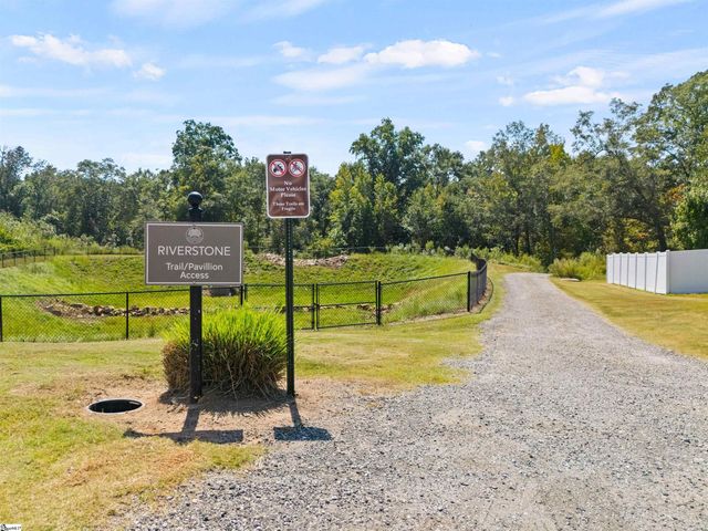 8 Blackfoot Road, Greenville, SC 29607