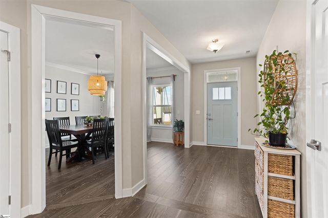 8 Blackfoot Road, Greenville, SC 29607