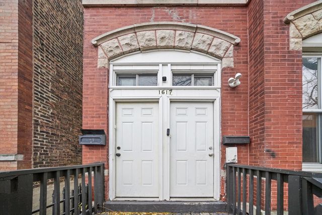 1617 S Central Park Avenue, Chicago, IL 60623