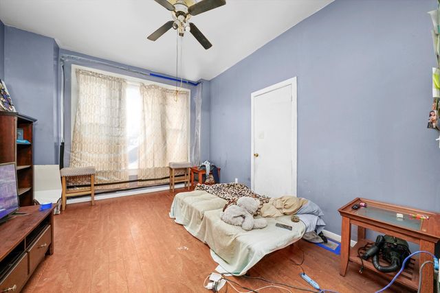 1617 S Central Park Avenue, Chicago, IL 60623