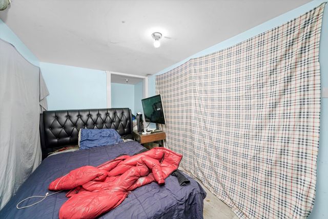 1617 S Central Park Avenue, Chicago, IL 60623