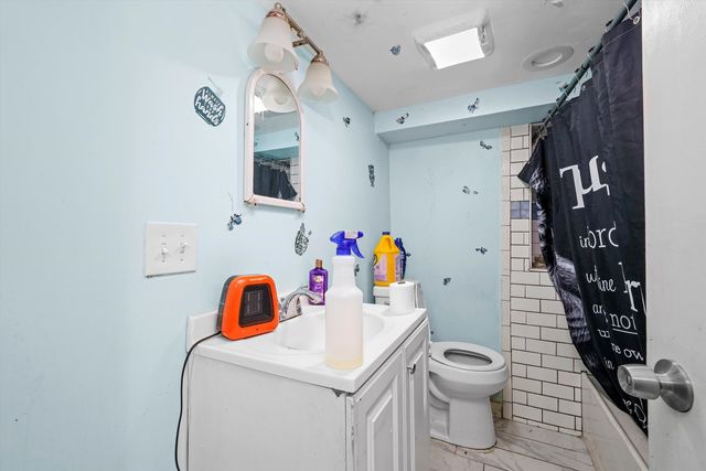 1617 S Central Park Avenue, Chicago, IL 60623