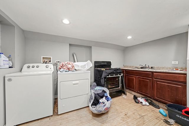 1617 S Central Park Avenue, Chicago, IL 60623