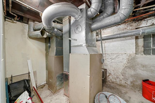 1617 S Central Park Avenue, Chicago, IL 60623