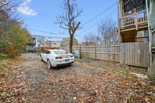 1617 S Central Park Avenue, Chicago, IL 60623