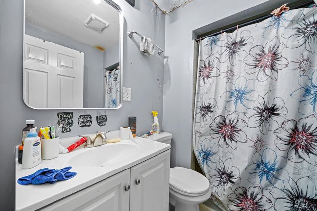 1617 S Central Park Avenue, Chicago, IL 60623