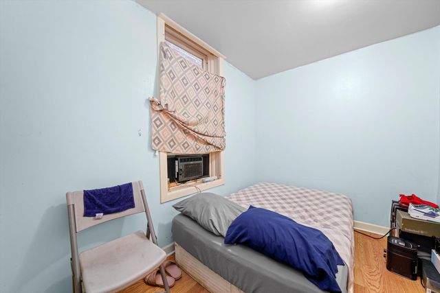 1617 S Central Park Avenue, Chicago, IL 60623