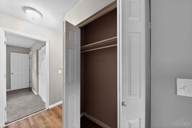 7943 Glenorchard Drive, Cincinnati, OH 45237