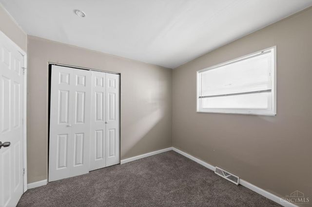 7943 Glenorchard Drive, Cincinnati, OH 45237