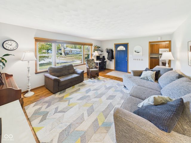 1612 E 7th Street, Anderson, IN 46012