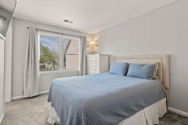 100 Railroad St 100, Abington, MA 02351
