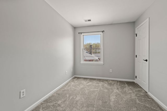 100 Railroad St 100, Abington, MA 02351