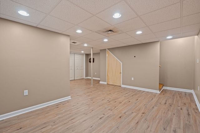 100 Railroad St 100, Abington, MA 02351