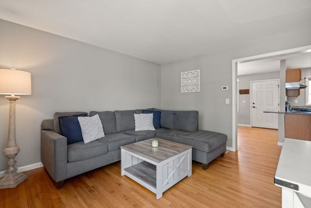 100 Railroad St 100, Abington, MA 02351
