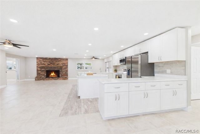 3835 N Eagle Point, Crystal River, FL 34428