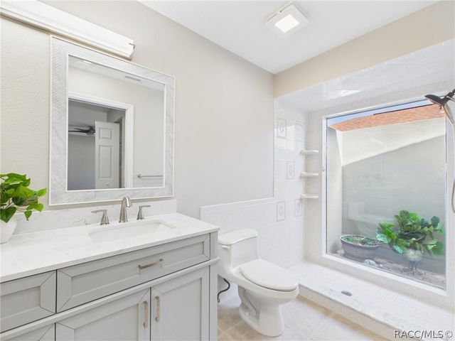 3835 N Eagle Point, Crystal River, FL 34428