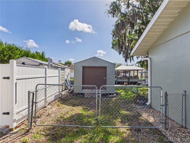 3835 N Eagle Point, Crystal River, FL 34428