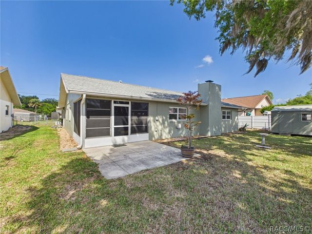 3835 N Eagle Point, Crystal River, FL 34428
