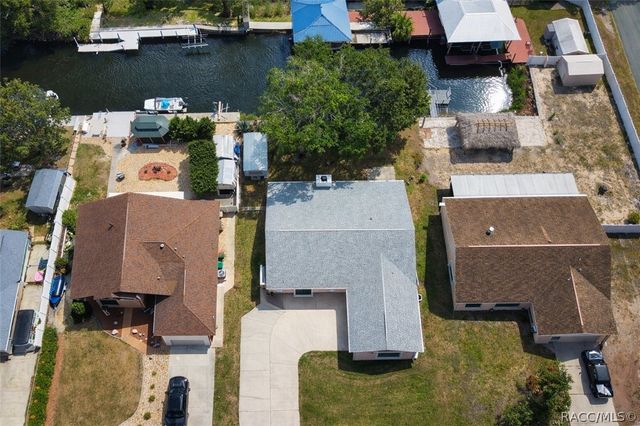 3835 N Eagle Point, Crystal River, FL 34428