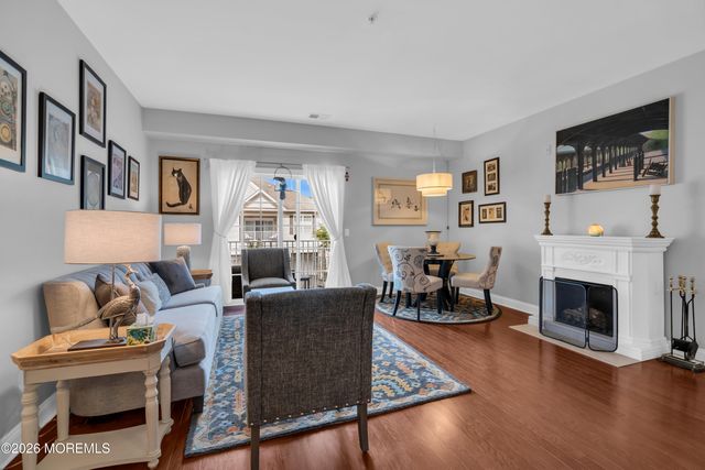 114 Bloomsbury Drive 114, Morganville, NJ 07751