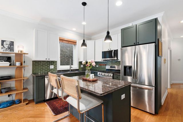 2437 W Cortez Street 2, Chicago, IL 60622