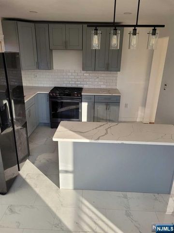 224 11th Street, Palisades Park, NJ 07650