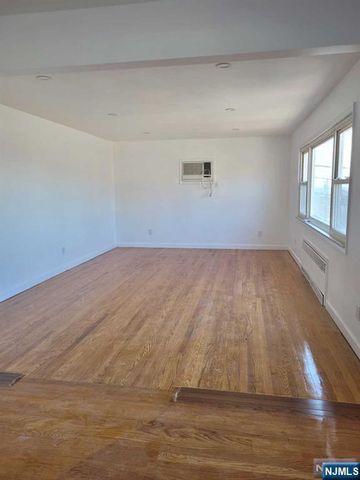 224 11th Street, Palisades Park, NJ 07650