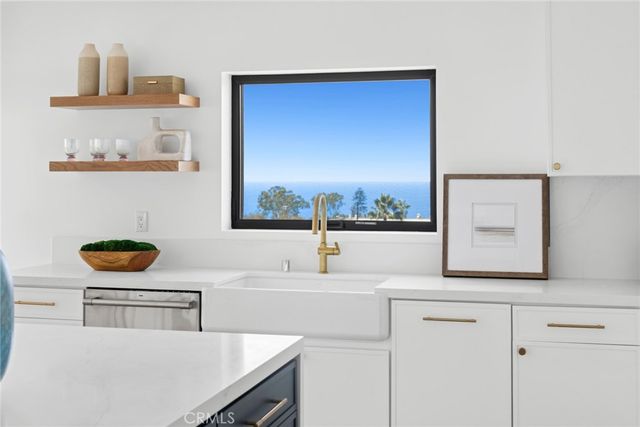 699 Wendt Terrace, Laguna Beach, CA 92651