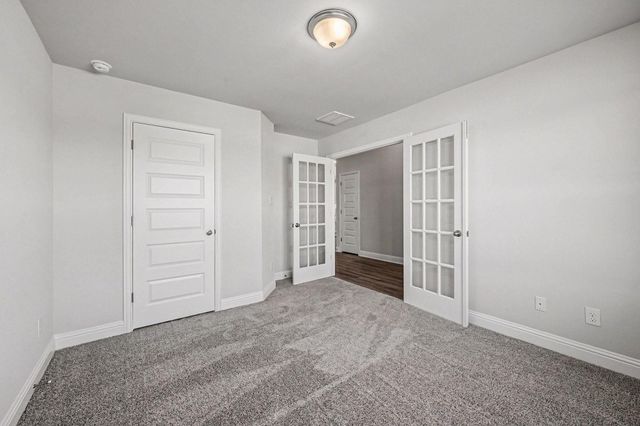 14 Keystone Court, Angleton, TX 77515