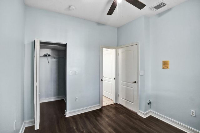21403 NW 13th Court 303, Miami Gardens, FL 33169