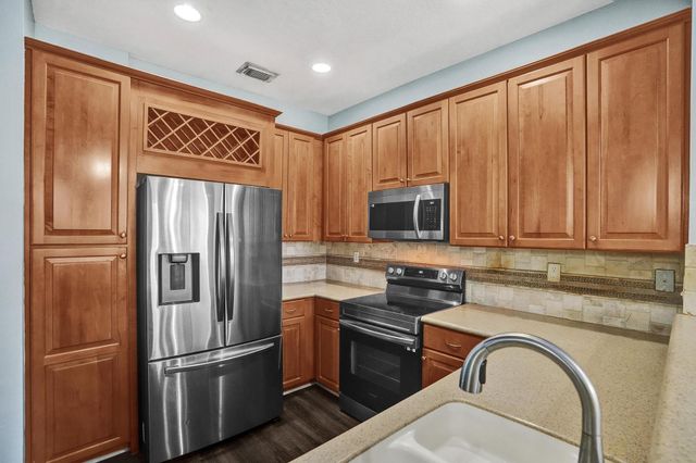 21403 NW 13th Court 303, Miami Gardens, FL 33169