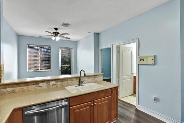 21403 NW 13th Court 303, Miami Gardens, FL 33169