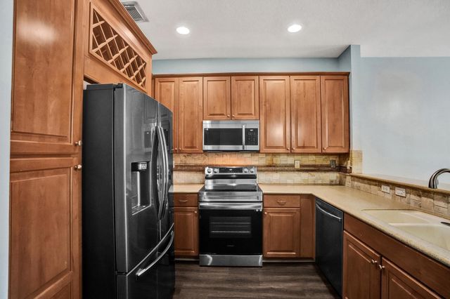 21403 NW 13th Court 303, Miami Gardens, FL 33169