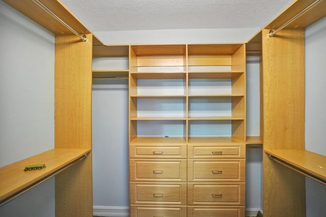 21403 NW 13th Court 303, Miami Gardens, FL 33169