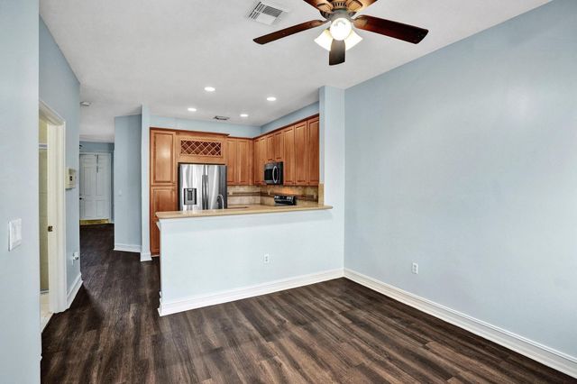 21403 NW 13th Court 303, Miami Gardens, FL 33169