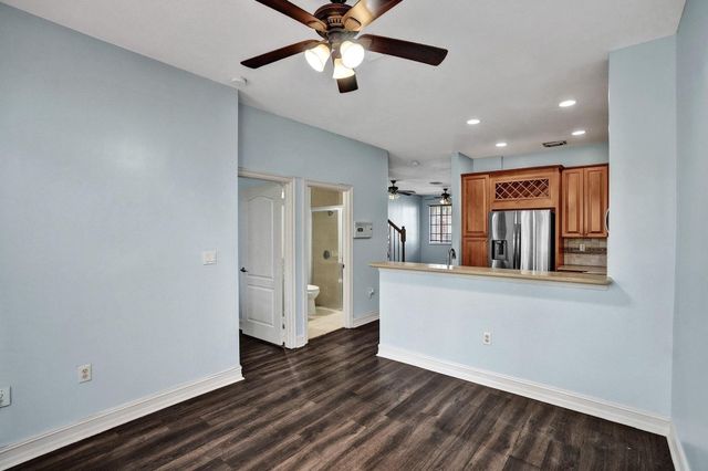 21403 NW 13th Court 303, Miami Gardens, FL 33169