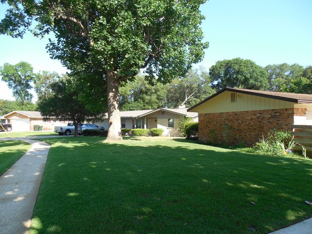 604 NE Powell Drive, Fort Walton Beach, FL 32547