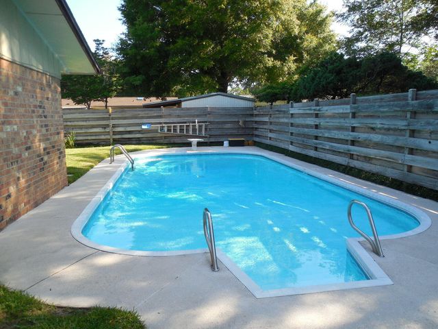 604 NE Powell Drive, Fort Walton Beach, FL 32547