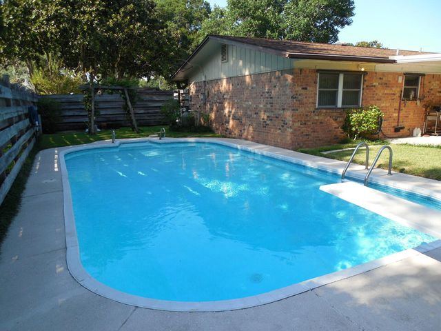 604 NE Powell Drive, Fort Walton Beach, FL 32547