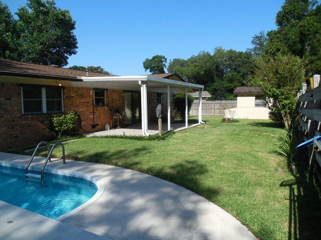 604 NE Powell Drive, Fort Walton Beach, FL 32547