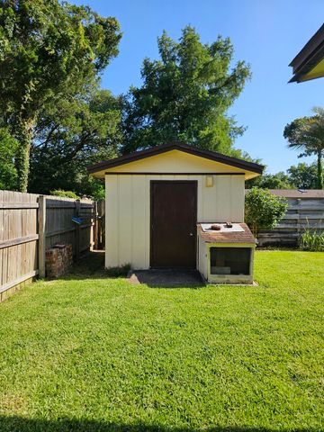 604 NE Powell Drive, Fort Walton Beach, FL 32547