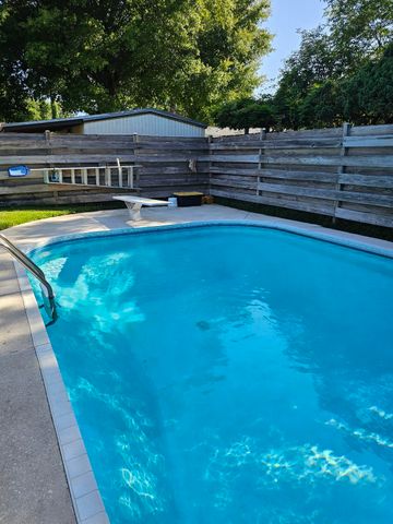 604 NE Powell Drive, Fort Walton Beach, FL 32547
